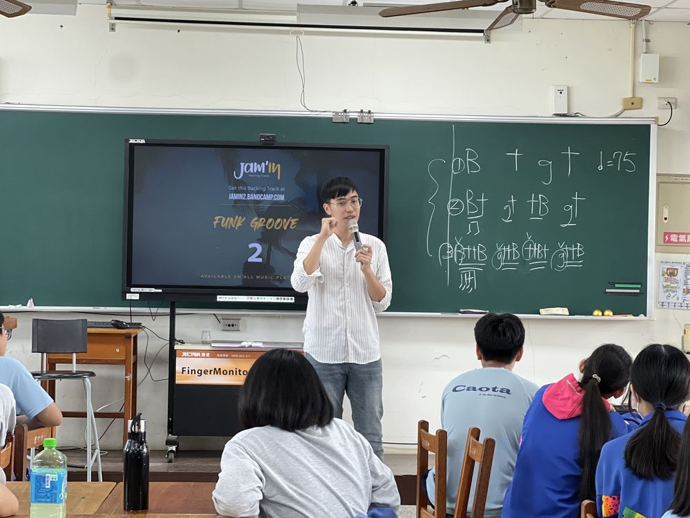 草漯國中成果照片 4