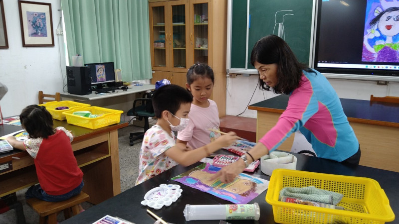 蚵間國小成果照片 1