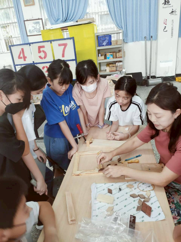 頂社國小成果照片 7