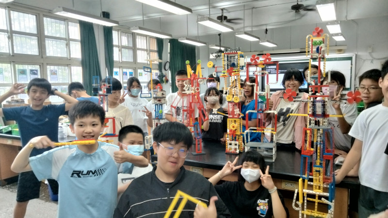 潛龍國小成果照片 7